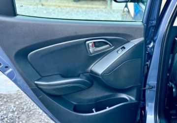 Hyundai ix35 SUV Facelifting 1.7 CRDi 115KM 2014 Hyundai ix35 1.7 CRDI Serwis aso klimatyzacja ele szyby niski przebieg now, zdjęcie 15