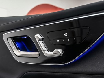 Mercedes GLC C254/X254 2025 MERCEDES-BENZ GLC 300 e 4-Matic AMG Line 2.0 (360KM) 2025, zdjęcie 11