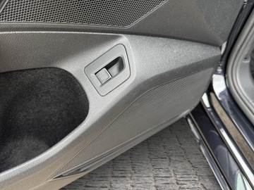 Volkswagen Passat B8 Variant Facelifting 2.0 TDI SCR 150KM 2021 Volkswagen Passat B8 2.0 TDI / 150 KM Bussines 6 b, zdjęcie 20