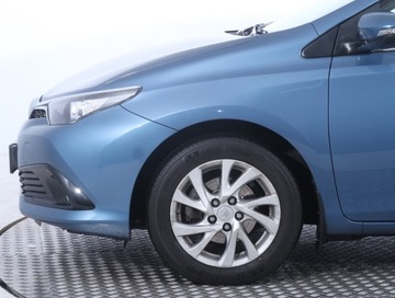 Toyota Auris II Hatchback 5d Facelifting 1.6 Valvematic 132KM 2018 Toyota Auris 1.6 Valvematic, Salon Polska, zdjęcie 14