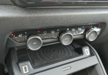 Citroen 2025 Citroen C4 e-C4 EV156 54kWh Extended Range Max SalonPL Bogaty Od Reki, zdjęcie 15