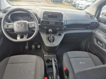Toyota 2022 Toyota Proace City Verso Toyota Proace City Verso 1,5 Diesel Niski Przebie, zdjęcie 8