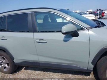 Toyota RAV4 V 2022 Toyota RAV4 XLE 2022 2.5l 2.5 Benzyna 203KM, zdjęcie 6