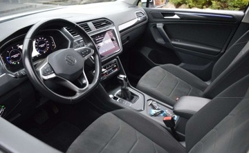 Volkswagen Tiguan II SUV Facelifting 2.0 TDI 150KM 2021 Volkswagen Tiguan 2,0 TDI DSG FULL LED MATRIX Kamera Nawigacja 2.0 Diesel, zdjęcie 17