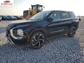 Mitsubishi Outlander III 2023 Mitsubishi Outlander SE 2023 2.5 Benzyna 181KM