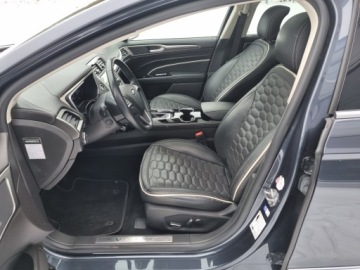 Ford Mondeo V Kombi Facelifting 2.0 Hybrid 187KM 2019 FORD MONDEO 2.0 Hybrid Vignale Panorama Zarejestrowany Bezwypadek, zdjęcie 11