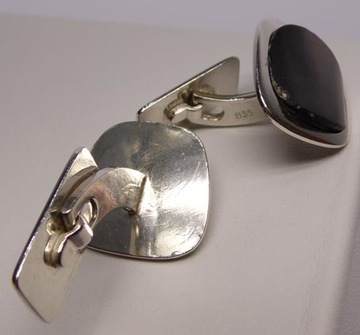 Srebrne spinki z masą perłową