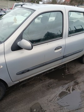 DVEŘE LEVÝ PŘEDNÍ RENAULT CLIO II 2 THALIA TEA19