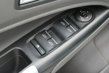 Ford Tourneo Connect III Standard 1.5 EcoBlue 120KM 2021 Ford Tourneo Connect Titanium 120HP Panorama, zdjęcie 16