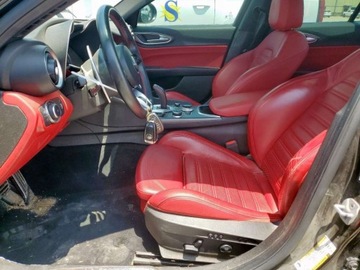 Alfa Romeo Giulia II Sedan Facelifting 2.0 Turbo 280KM 2021 Alfa Romeo Giulia TI 2021 2.0l 2.0 Benzyna 280KM, zdjęcie 7