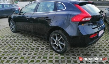 Volvo V40 II Hatchback 1.6 D2 115KM 2015 Volvo V40 II 1.6 1,6 D2 OCEAN RACE, zdjęcie 3