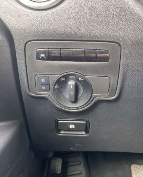 Mercedes Viano 2016 Mercedes-Benz Viano Mercedes-Benz Viano 2.0 Benzyna 211KM, zdjęcie 12