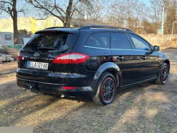 Ford Mondeo IV Kombi 2.3 Duratec 161KM 2010 Ford Mondeo SW 2.3 Silver X 161KM 2010r, zdjęcie 8