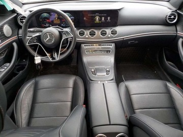 Mercedes Klasa E W214 2023 Mercedes-Benz Klasa E 350 4Matic 2023 2.0l 2.0 Benzyna 255KM, zdjęcie 8