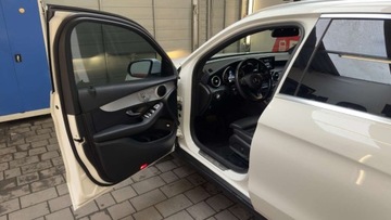 Mercedes GLC C253 2019 Mercedes-Benz GLC spelnij swoje marzenia o posiadaniu pieknego bialego SUV, zdjęcie 17