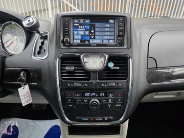 Chrysler Town &amp; Country V 2015 town chrysler Touring V6 3.6l benzyna 283KM Dokumentacja Zadbany, zdjęcie 10