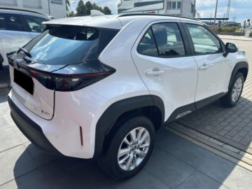 Toyota 2025 Od ręki - Comfort 1.5 Hybrid 116KM | Tempomat adaptacyjny!, zdjęcie 3