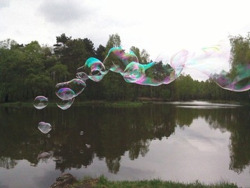 Большие мыльные пузыри, 10 литров жидкости + 2 палочки.