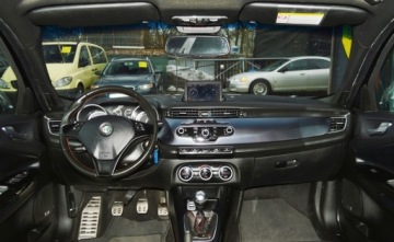 Alfa Romeo Giulietta Nuova II Hatchback 5d 1750 TBi 16v 235KM 2013 ALFA ROMEO GIULIETTA 1.8 TBi 235 KM, zdjęcie 22