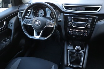 Nissan Qashqai II Crossover 1.2 DIG-T 115KM 2017 Nissan Qashqai 1.2 DIG-T, Salon Polska, zdjęcie 6