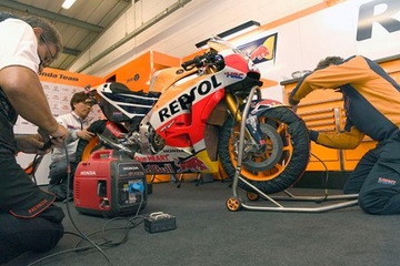 Генератор однофазный инверторный Honda EU 22i (230В)