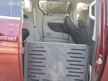 Chrysler Pacifica II 2022 Chrysler Pacifica Touring L 2022 3.6l 3.6 Benzyna 287KM, zdjęcie 11