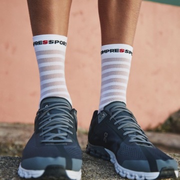 Носки COMPRESSPORT V4 ULTRALIGHT RUN HIGH T2