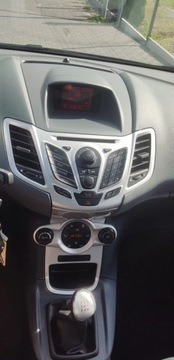 Ford Fiesta VII Hatchback 5d 1.4 Duratec 96KM 2010 Ford Fiesta 1.4 benz,bezwypadek ,bogata wersja,klimatronik 1.4 Benzyna 96KM, zdjęcie 15