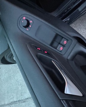 Volkswagen Golf VI Hatchback 5d 1.6 102KM 2009 Volkswagen Golf Niski przebieg, bezwypadkowy, bardzo zadbany 1.6 Benzyna, zdjęcie 22