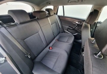 Opel Insignia I Sports Tourer 1.8 Twinport ECOTEC 140KM 2009 Opel Insignia Tourer SLICZNA 1.8 Benzyna BOGATA WERSJA Oryginal Zadbana SE, zdjęcie 10