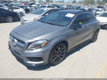 Mercedes GLA I 2015 Mercedes-Benz GLA 2015 MERCEDES-BENZ GLA 45 AMG 4MATIC 2.0 Benzyna 355KM, zdjęcie 2