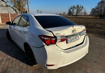 Toyota Corolla XI Sedan 1.4 D-4D 90KM 2015 Toyota Corolla TOYOTA COROLLA 1.4 D4D 1.4 Diesel 90KM, zdjęcie 9