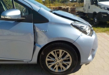 Toyota Yaris III Hatchback 5d Facelifting Hybrid 100KM 2017 Toyota Yaris Okazja 1.5 Hybryda 100KM, zdjęcie 17