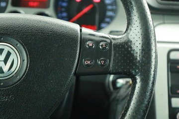 Volkswagen Passat B6 Variant 2.0 TDI-CR DPF 140KM 2008 VW Passat 2.0 TDI, Klima, Klimatronic,ALU, zdjęcie 15