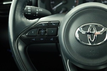 Toyota Yaris IV Hatchback 1.5 Dynamic Force 125KM 2023 Toyota Yaris 1.5 VVT-i, Salon Polska, zdjęcie 13