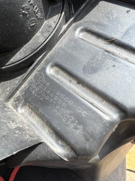 КОРПУС ВОЗДУШНОГО ФИЛЬТРА KUGA MK2 CV61-9600-DC