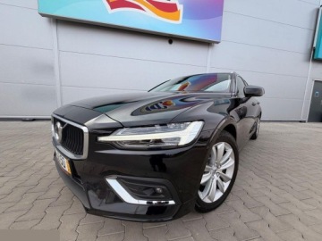 Volvo V60 II  2021 Volvo V60 D3 Geartronic Momentum Pro 150KM 2021r Świetna prezencja!, zdjęcie 2