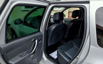 Dacia Duster I SUV Facelifting 1.2 TCe (Euro 6) 125KM 2016 Dacia Duster Filmik VIDEO Nawigacja Czujniki Parkowania Tempomat Komputer, zdjęcie 20