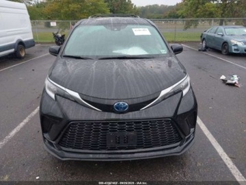 Toyota Sienna III 2022 Toyota Sienna 2022r., XSE, od ubezpieczalni 2.5 Benzyna 190KM, zdjęcie 1