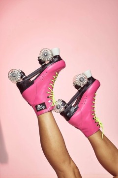 GLOWING ROLLERS классические розовые роликовые коньки в стиле ретро 40