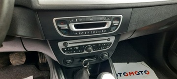 Renault Megane III Grandtour 1.4 16v TCe 130KM 2011 Renault Megane Duża Navi panorama dach, zdjęcie 13