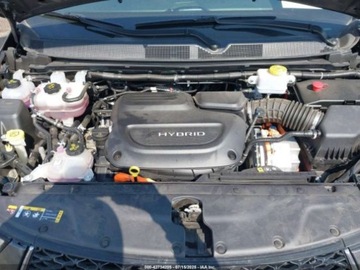 Chrysler Pacifica II 2022 Chrysler Pacifica Hybrid Touring L 2022 3.6l 3.6 Hybryda 260KM, zdjęcie 8