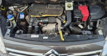 Citroen Berlingo II Van Facelifting 2015 1.6 BlueHDi 100KM 2016 Citroen Berlingo Citroen Berlingo Multispace BlueHDi 100 SELECTION 1.6, zdjęcie 14