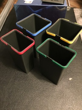 ELLETIPI STREET Сортировщик мусора с 4 контейнерами