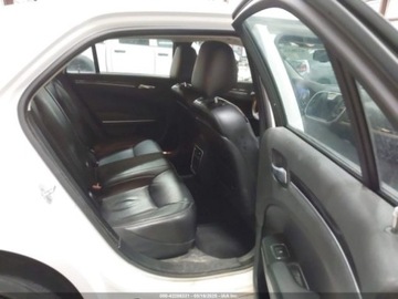 Chrysler 300C II 2022 Chrysler 300 TOURING L 2022, od ubezpieczalni 3.6 Benzyna 292KM, zdjęcie 7