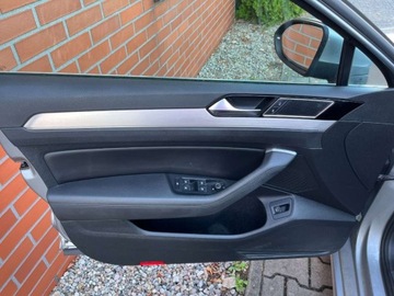 Volkswagen Passat B8 Variant 1.6 TDI BlueMotion Technology 120KM 2018 Volkswagen Passat 1.6 diesel 120 KM automat R-line zarej w PL zadbany, zdjęcie 25