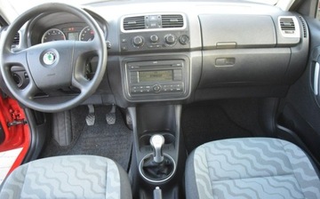 Skoda Fabia II Hatchback 1.4 i 16V 85KM 2007 Skoda Fabia 1.4 MPI Klima Tempomat Sprowadzony 160 Tys. KM Oplacony, zdjęcie 28