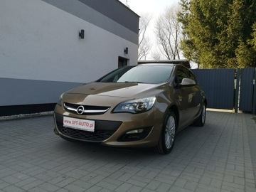 Opel Astra J Hatchback 5d Facelifting 1.6 Twinport ECOTEC 115KM 2013 Opel Astra 1,6 16v 116KM Klima LIFT Isofix Ledy