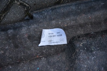 ОБИВКА БОКОВОЙ ДВЕРИ VW EOS 1Q0867605E