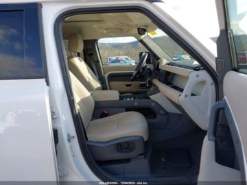 Land Rover Defender IV (L663) 2023 Land Rover Defender 2023r., 4x4, 2.0L 2.0 Benzyna 296KM, zdjęcie 8